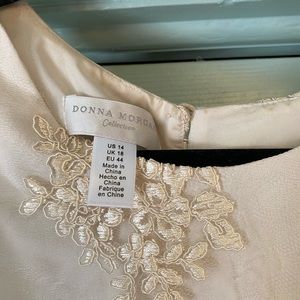 Donna Morgan Lace Crop Top